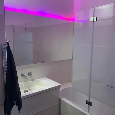 Two-bed - Saint-lazare * París
